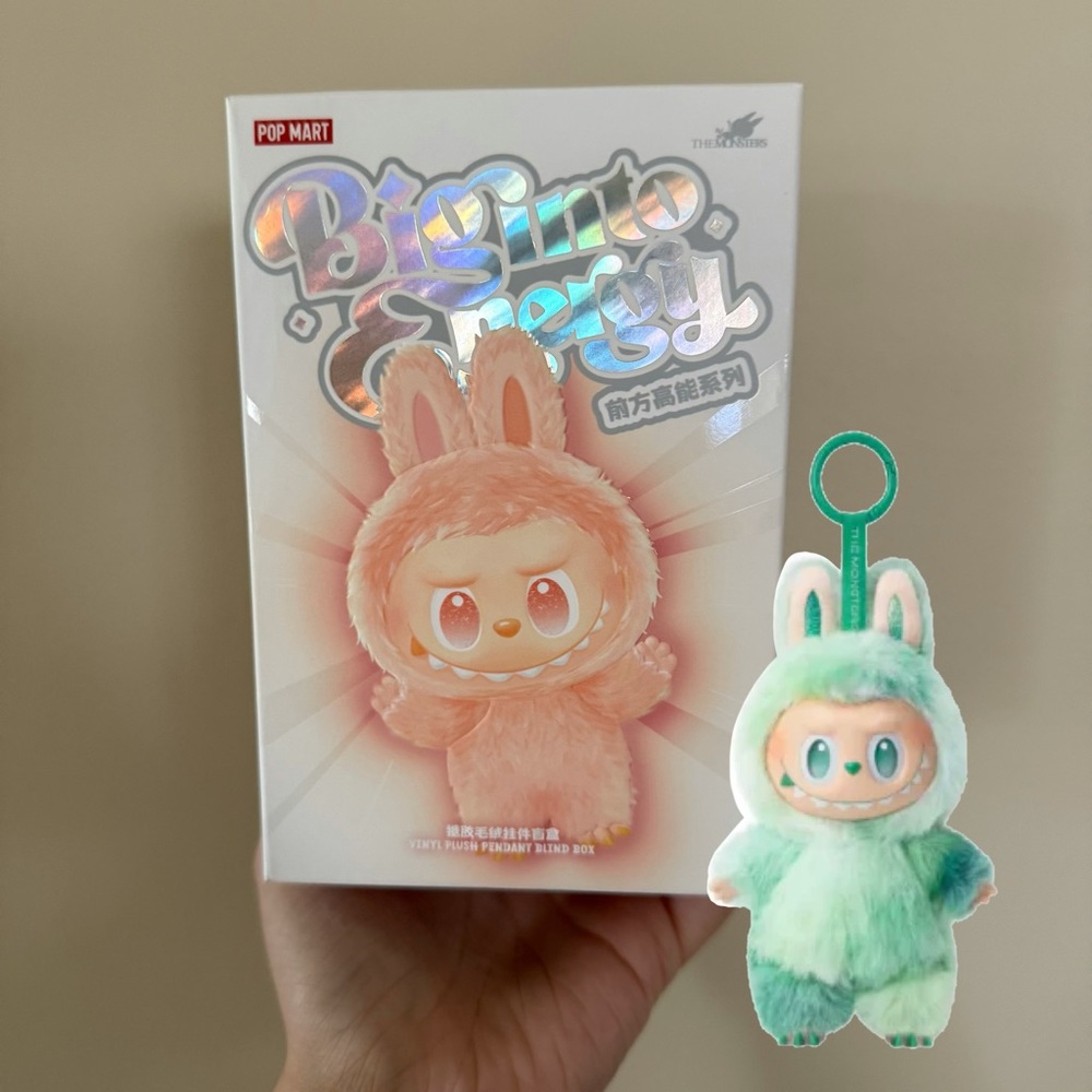 Popmart Labubu Big Into Energy in Serenity